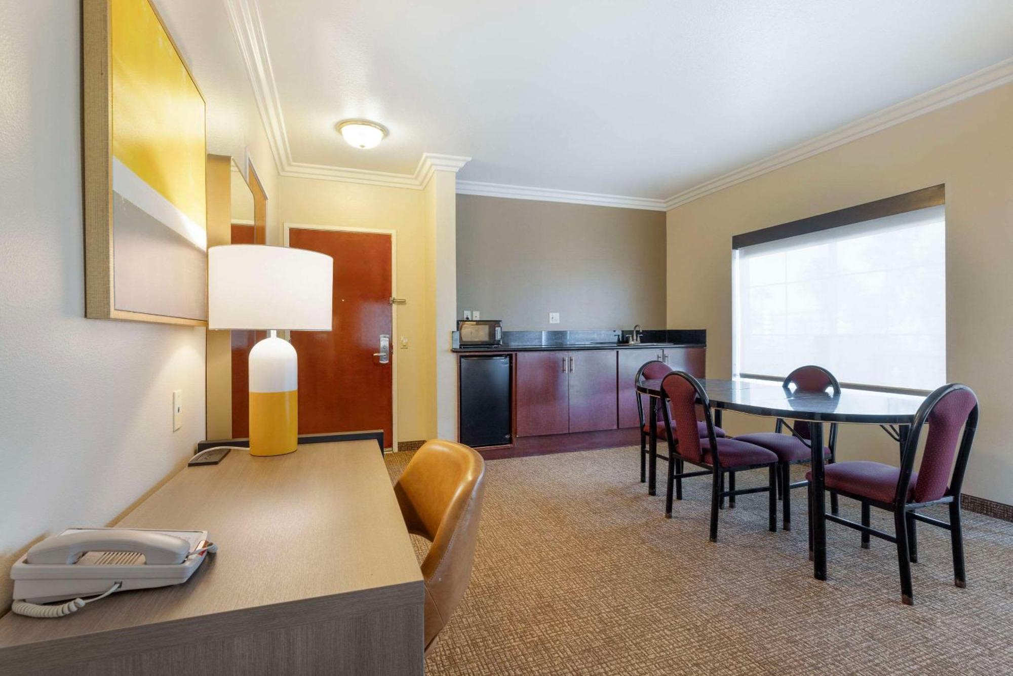Comfort Suites Oceanside Camp Pendleton Area Екстер'єр фото