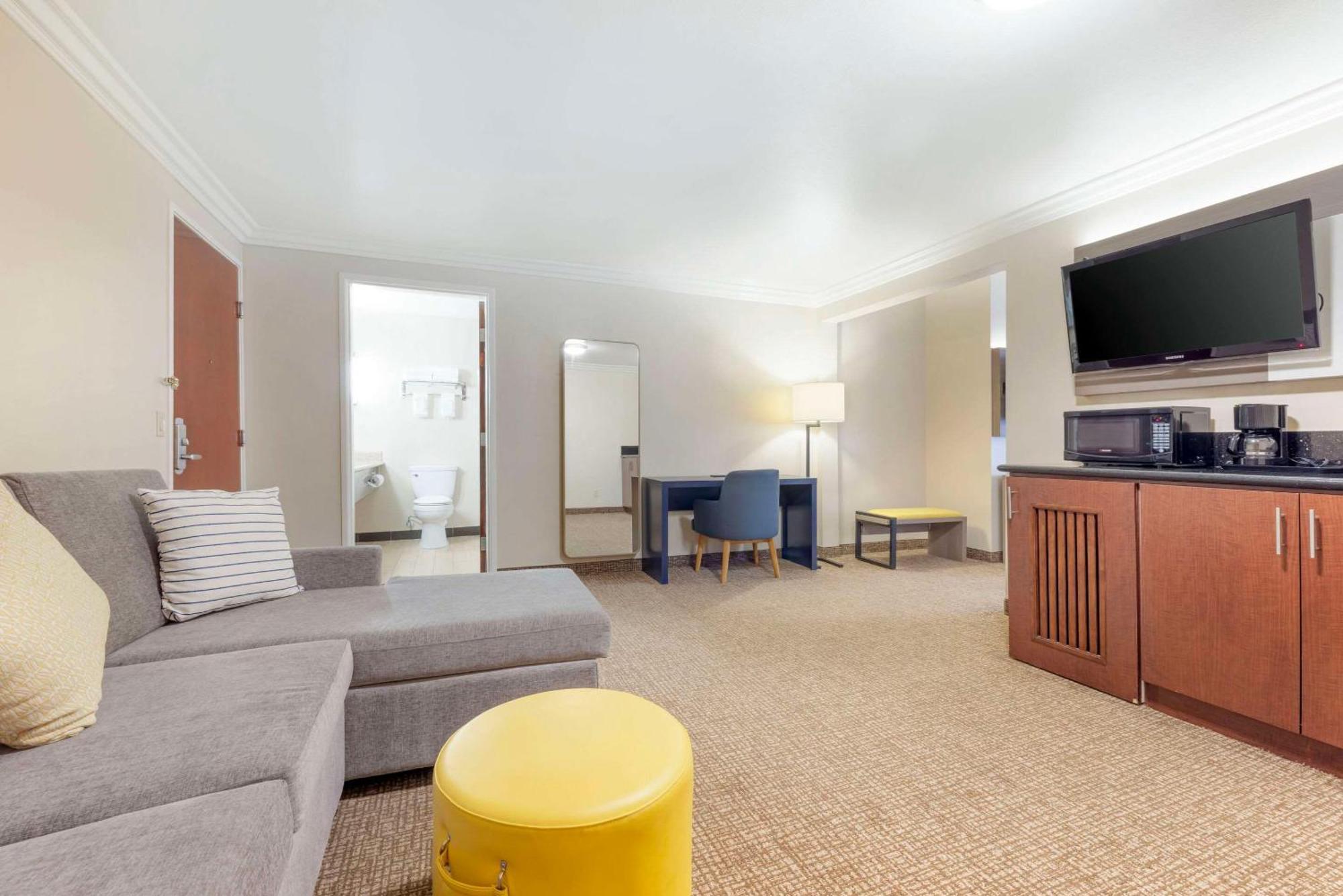 Comfort Suites Oceanside Camp Pendleton Area Екстер'єр фото