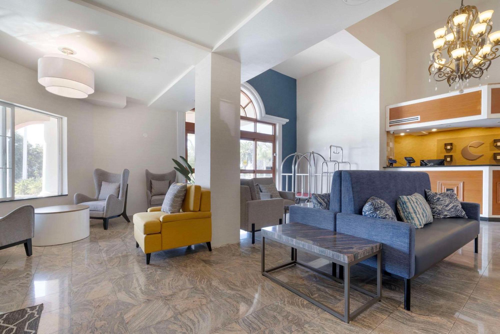 Comfort Suites Oceanside Camp Pendleton Area Екстер'єр фото